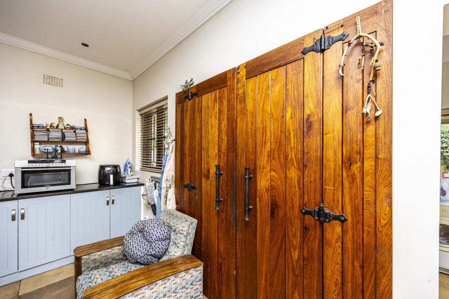 4 Bedroom Property for Sale in Nahoon Beach Eastern Cape